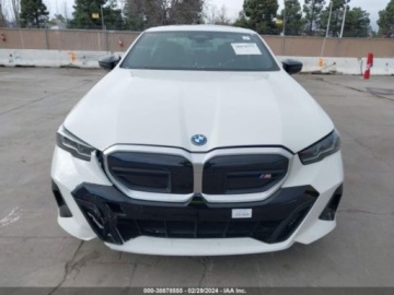 BMW 2024 BMW i5 m60, 2024r., 4x4, zdjęcie 4