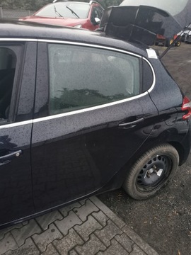 ДВЕРЬ ЗАДНЯЯ ЛЕВАЯ PEUGEOT 208 EKUD