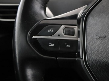 Peugeot 5008 II Crossover 1.5 BlueHDI 130KM 2018 Peugeot 5008 Allure skóra 7-os. navi kamera, zdjęcie 31