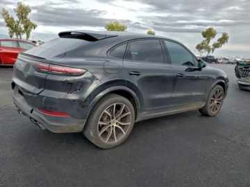 Porsche Cayenne III 2021 Porsche Cayenne Coupe 2021 3.0 Benzyna 335KM, zdjęcie 3