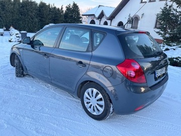 Kia Ceed I 2007 Kia Ceed 1.4 90KM Klima 2x kola 1-reka Gotowy do jazdy 1.4 Benzyna, zdjęcie 4