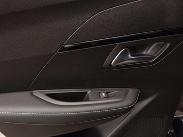 Peugeot 208 II Hatchback 1.2 PureTech 102KM 2022 Peugeot 208 1.2 PureTech 100 (101 KM) SS Allure Pack FV23 1.2 Benzyna, zdjęcie 15