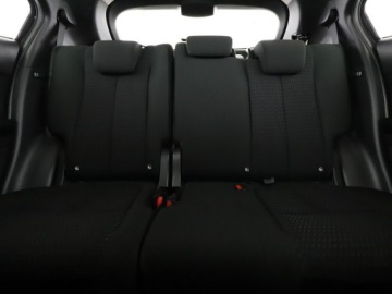 Mitsubishi Eclipse Cross SUV 1.5 T 163KM 2018 Mitsubishi Eclipse Cross kamera grzane fotele hak, zdjęcie 17