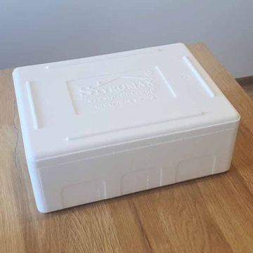 Пенопластовый контейнер! Толщина стенки 3 см! 7,4 л