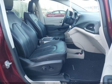 Chrysler Pacifica II 2018 Chrysler Pacifica 3.6 V6 286KM wersja LIMITED ,mala szkoda od ubezpieczalni, zdjęcie 4