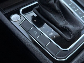 Volkswagen Passat B8 Variant Facelifting 2.0 TDI SCR 150KM 2022 Volkswagen Passat 2.0 TDI EVO Business DSG, FV23, Serwis ASO, Gwarancja., zdjęcie 31