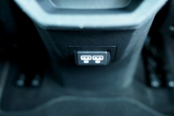 Peugeot 3008 II Plug-In Hybrid Facelifting 1.6 HYBRID 225KM 2022 Peugeot 3008 GT LINE kamera skóra NAWI grip, zdjęcie 23