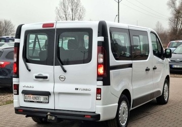 Opel Vivaro B Kombi Extra Long H1 2,9t 1.6 BiTurbo 125KM 2017 Opel Vivaro 1,6 Diesel 125km 6-Biegow Klima Serwis 9-osob 1.6 Diesel, zdjęcie 11