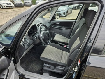 Suzuki SX4 I Hatchback Facelifting 1.6 VVT 120KM 2010 Suzuki SX4 1,6 benzyna 120KM salon polska 4X4, zdjęcie 4