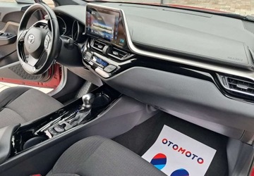 Toyota C-HR I Crossover 1.8 Hybrid 122KM 2018 Toyota C-HR Toyota C-HR 1.8 Hybryda 122KM, zdjęcie 9