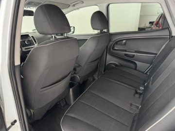 Kia Venga Mikrovan Facelifting 1.4 DOHC 90KM 2016 Kia Venga 1.4GDI 90KM UEFA Euro 2016 Alu Klima BDB Stan SSU 1.4 90KM, zdjęcie 23