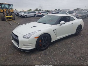 Nissan GT-R 2016 Nissan GT-R Black Edition 2016 3.8l 3.8 Benzyna 545KM, zdjęcie 1