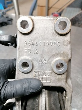 CITROEN OE 9646119980 UCHYCENÍ ULOŽENÍ MOTORU