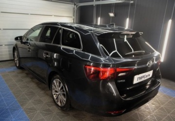 Toyota Avensis III Wagon Facelifting 2015 2.0 D-4D 143KM 2015 Toyota Avensis PL Salon _ kombi _ kamera cofania _ Alu17_ 2.0 Diesel 143KM, zdjęcie 29