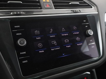 Volkswagen Tiguan II SUV Plug-in 1.4 TSI e-HYBRID 245KM 2022 Volkswagen Tiguan hybryda plug-in virtual navi, zdjęcie 22