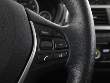 BMW Seria 3 F30-F31-F34 Touring Facelifting 2.0 320i 184KM 2018 BMW 320 4x4 automat navi full LED klima auto, zdjęcie 31