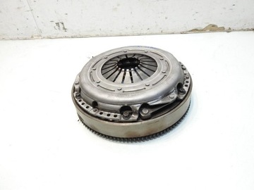 СЦЕПЛЕНИЕ В КОМПЛЕКТЕ FORD FOCUS MK3 1.6 TDCI 3082002314