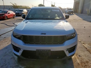 Jeep Grand Cherokee V 2023 Jeep Grand Cherokee Limited, 2023r., 4x4, 3.6L 3.6 Benzyna 293KM, zdjęcie 4