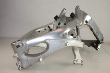 YAMAHA R6 RJ01 RJ03 98-02 РАМА С ДОКУМЕНТАМИ 1999