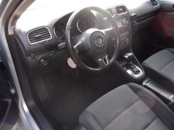 Volkswagen Golf VI Variant 1.6 TDI-CR DPF BlueMotion 105KM 2010 Volkswagen Golf Automat Bluemotion, zdjęcie 11
