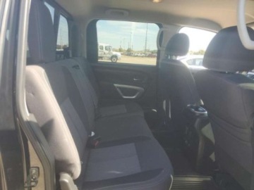 Nissan Titan 2021 Nissan Titan 2021, 5.6L, 4x4, SV, po gradobiciu 5.6 Benzyna 400KM, zdjęcie 8