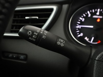 Nissan Qashqai II Crossover Facelifting 1.3 DIG-T  160KM 2019 Nissan Qashqai Tekna automat navi grzane fotele, zdjęcie 30