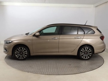 Fiat Tipo II Station Wagon Facelifting 1.0 T3 Turbo 100KM 2021 Fiat Tipo 1.0 FireFly, Salon Polska, zdjęcie 2