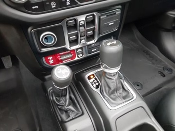 Jeep Wrangler IV 80th Anniversary 2d  Seria 6 2.0 GME Turbo 272KM 2025 JEEP Wrangler Rubicon GME 2.0 Turbo AT 4WD Suv 272KM 2025, zdjęcie 7