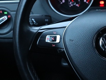 Volkswagen Polo V Hatchback 3d Facelifting 1.2 TSI BlueMotion Technology 90KM 2016 VW Polo 1.2 TSI, Salon Polska, Klima, Parktronic, zdjęcie 14