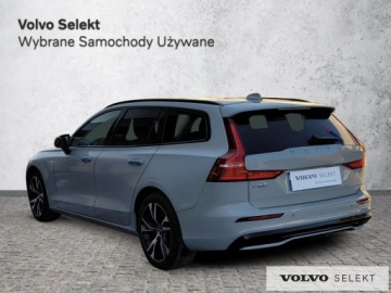 Volvo V60 II  Kombi Facelifting 2.0 B4 B 197KM 2025 Volvo V60 V60 B4 Benzyna, Plus Dark, Aktywny tempo, zdjęcie 7