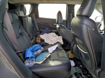 Jeep Cherokee V 2021 Jeep Cherokee 2021 JEEP CHEROKEE LATITUDE LUX 3.2 Benzyna 271KM, zdjęcie 10