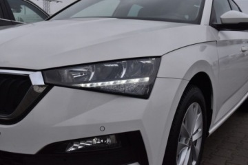 Skoda Scala Hatchback 1.0 TSI 110KM 2023 Skoda Scala SalonPL 1.0TSI 110KM Ambition Comfort Czujniki Smartlink Boler, zdjęcie 37