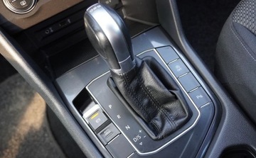 Volkswagen Tiguan II SUV 2.0 TDI 150KM 2016 Volkswagen Tiguan Bezwypadkowy Serwisowany 1-Wlasciciel Navi Automat Asyst, zdjęcie 21