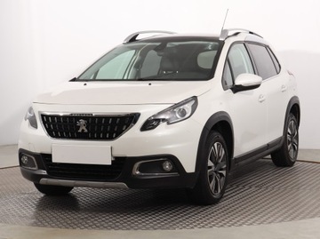 Peugeot 2008 I SUV Facelifting 1.2 PureTech 130KM 2017 Peugeot 2008 1.2 PureTech, Salon Polska, zdjęcie 1
