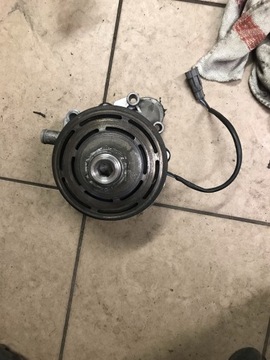 POMPA WODY WISKO IVECO DAILY 06- 3.0 HPI 504080032