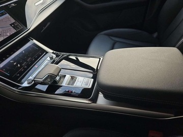 Audi Q7 II SUV Facelifting  3.0 45 TDI 231KM 2025 Audi Q7 7 osobowa, kamery 360, head up, pneumatyka, hak, aktywny tempomat, zdjęcie 19