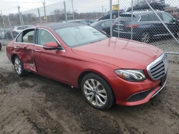 Mercedes Klasa E W213 2020 Mercedes-Benz Klasa E 350, 2020r., 4x4, 2.0L, zdjęcie 1