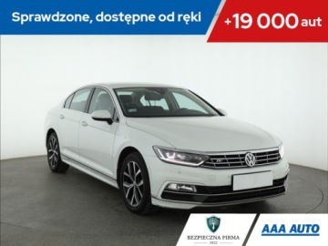 Volkswagen Passat B8 Limousine 1.8 TSI BlueMotion Technology 180KM 2017 VW Passat 1.8 TSI, Salon Polska, Automat, VAT 23%