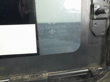 MITSUBISHI L200 IV 06- SKLO (OKNO) KAROSERIE ZADNÍ PRAVÁ