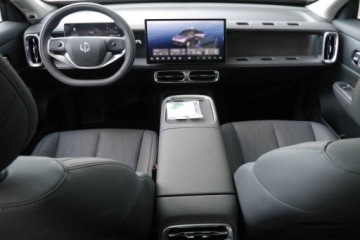 Leapmotor 2026 B10 Design Hybrid EV 18,8 kWh 218KM, zdjęcie 8