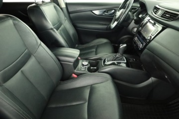 Nissan X-Trail III Terenowy 2.0 dCi 177KM 2017 Nissan X-Trail 2.0 dCi, Salon Polska, 174 KM, zdjęcie 6