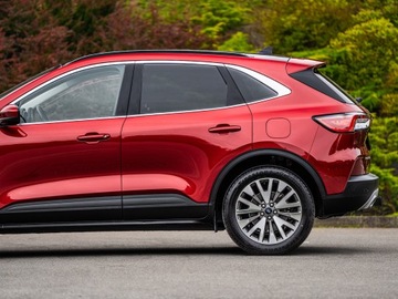 Ford Escape III 2022 Ford escpe (kuga) 4x4 AWD 2.0 bezyna, zdjęcie 8