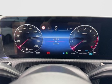 Mercedes Klasa A W177/V177 Sedan Facelifting 1.3 200 163KM 2023 Mercedes-Benz A 200 200 FL Sedan Pakiet AMG - Salo, zdjęcie 11