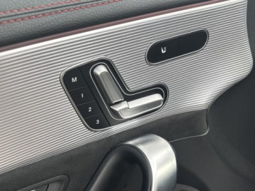 Mercedes CLA C118/X118 Coupe 2.0 250 224KM 2020 Mercedes-Benz CLA 250, zdjęcie 20