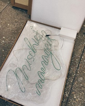 Светодиодная надпись - LOVE - от производителя - отличное качество.