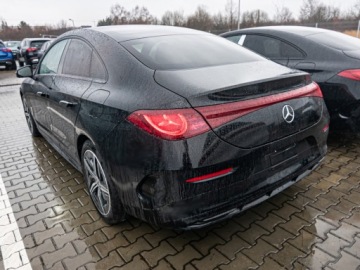Mercedes CLA C118/X118 2025 MERCEDES-BENZ CLA 200 AMG Line Sedan 1.5 (163KM) 2025, zdjęcie 4