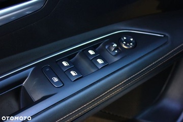 Peugeot 3008 II Crossover 1.5 BlueHDI 130KM 2020 Peugeot 3008 Peugeot 3008 1.5 BlueHDi GT Pack SampS EAT8 1.5 Diesel 130KM, zdjęcie 30