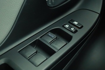 Toyota Yaris III Hatchback 5d Facelifting Hybrid 100KM 2016 Toyota Yaris 1.5 Hybrid, Salon Polska, Automat, zdjęcie 15