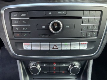 Mercedes Klasa A W176 Hatchback 5d Facelifting 200 156KM 2017 Mercedes A 200 AUTOMAT. ASYSTENT. 1.6 BEN., zdjęcie 22