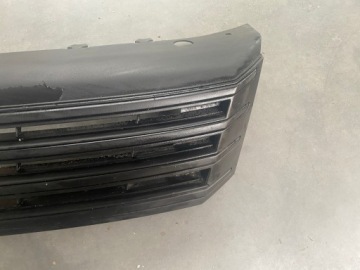 VW PASSAT B7 СНЯТИЕ РЕШЕТКИ 3AA853651
